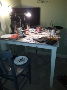 Coin-Roll-Hunting-Workstations