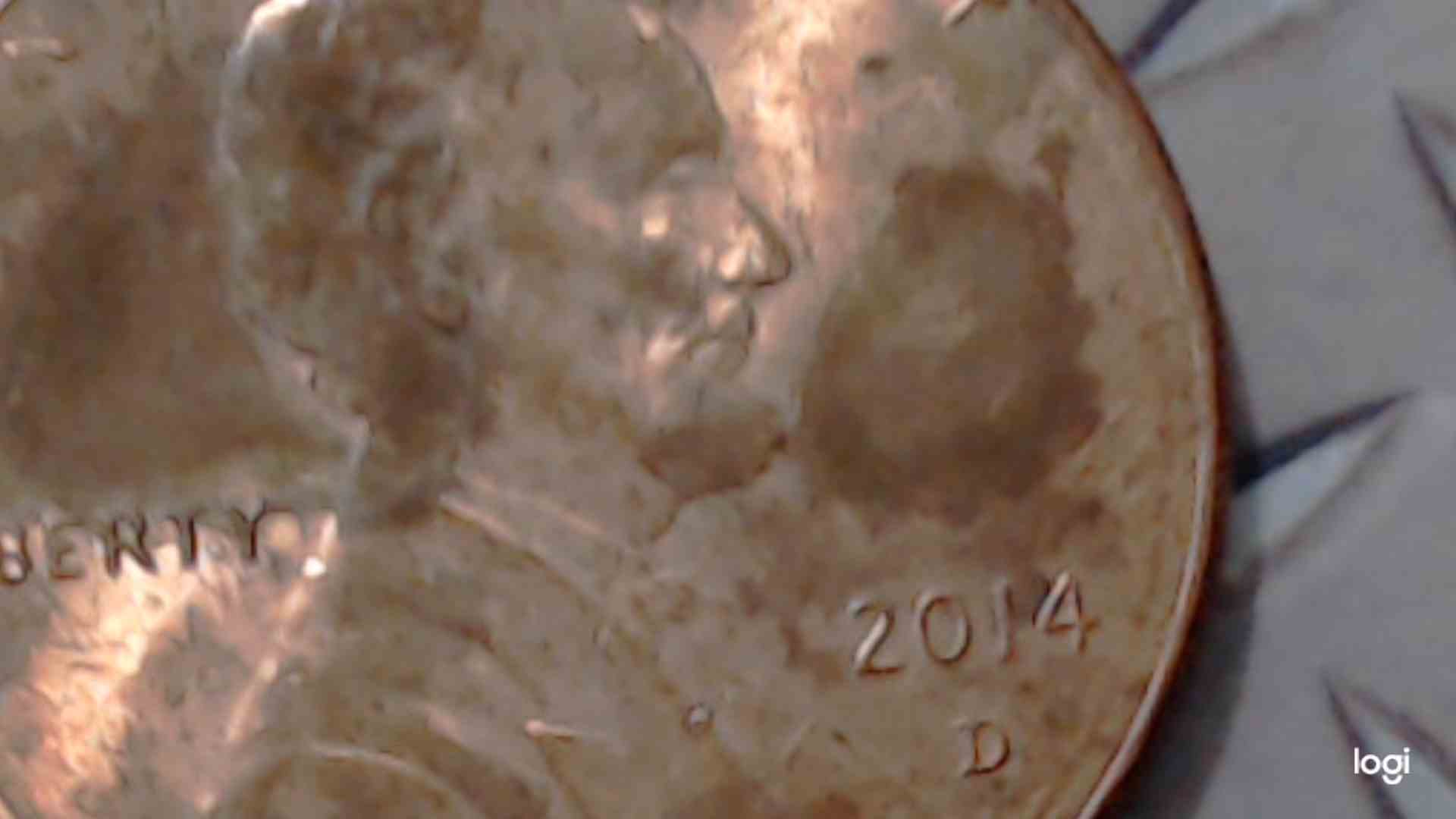 2014-D-Penny-Double-Lip-And-Crying-Eyes
