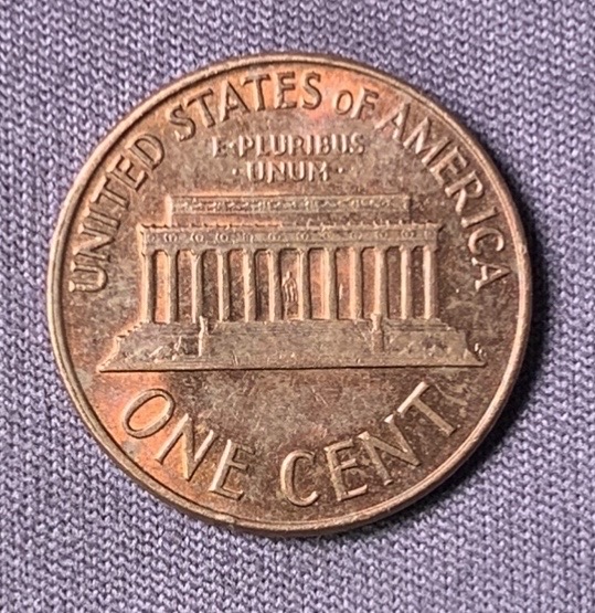 1964-D-Lincoln-Memorial-Cent-Ufo?