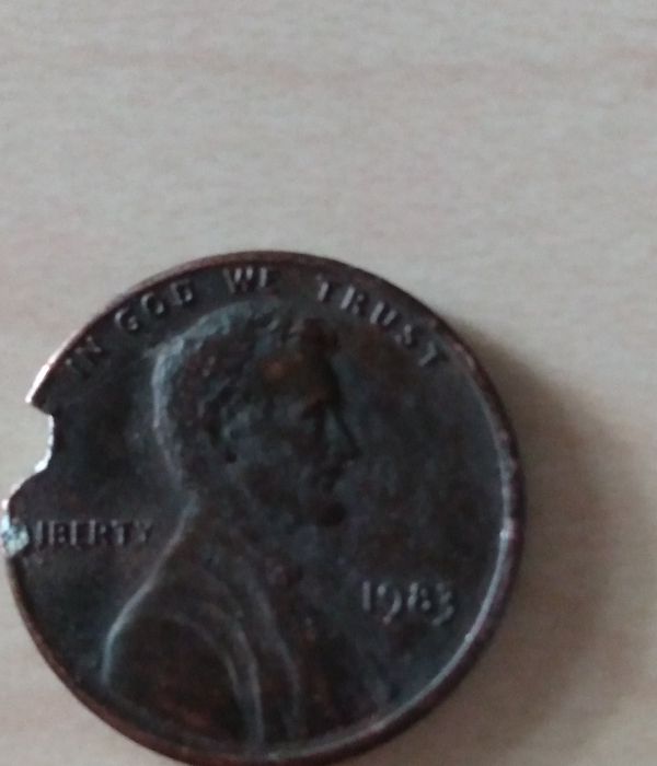 1983-Lincoln-Penny-Clip-Error?