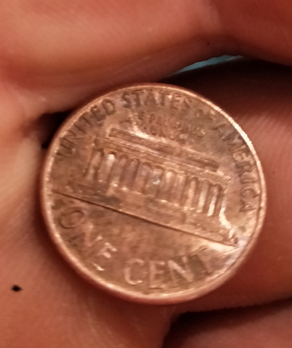 1992-D-Penny-Seems-To-Have-An-Unusual-Error-With-Its-Date-It-Looks-Like-