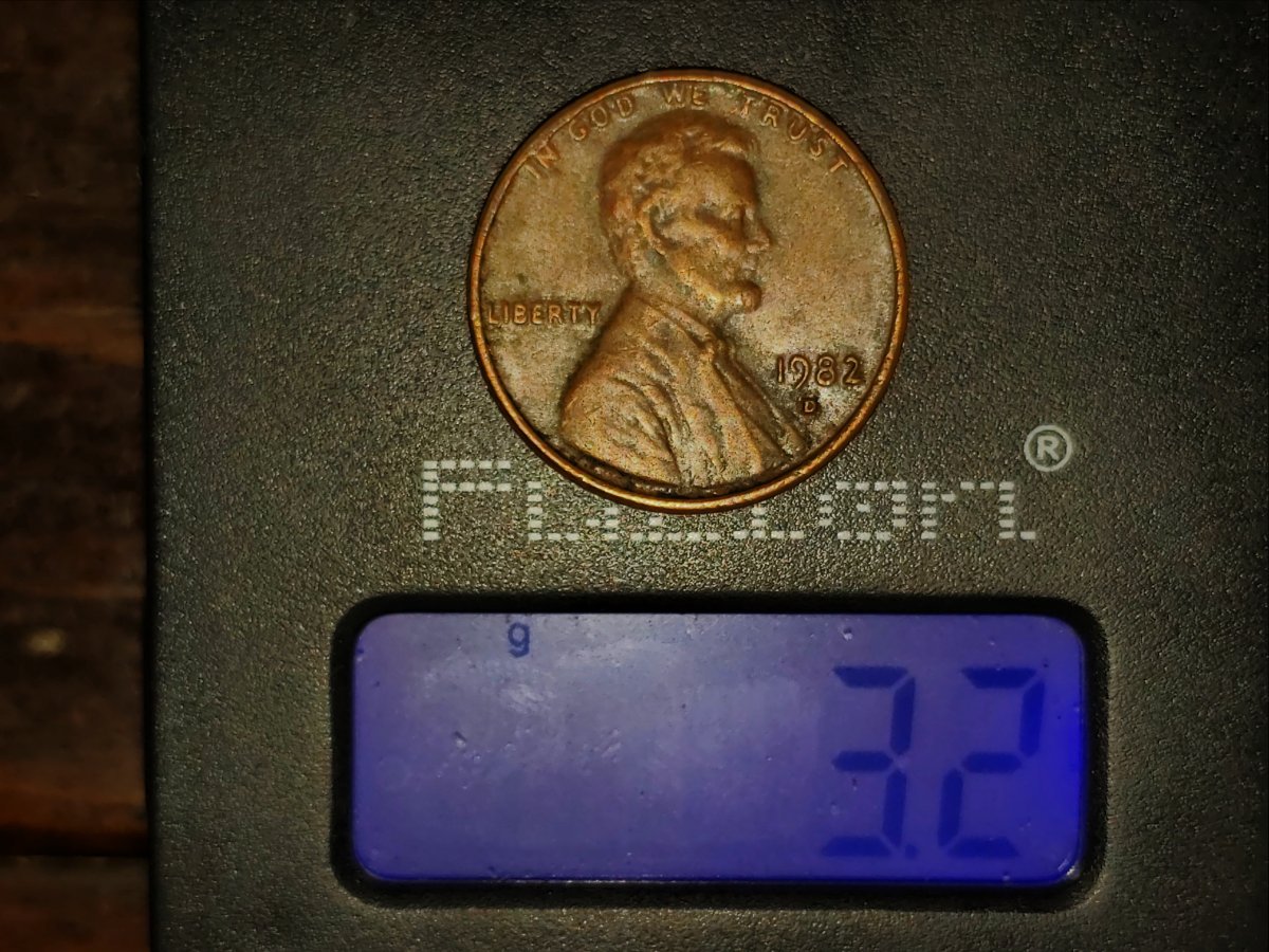 Help-Identifying-1982-D-Small-Date-Copper-Pennies