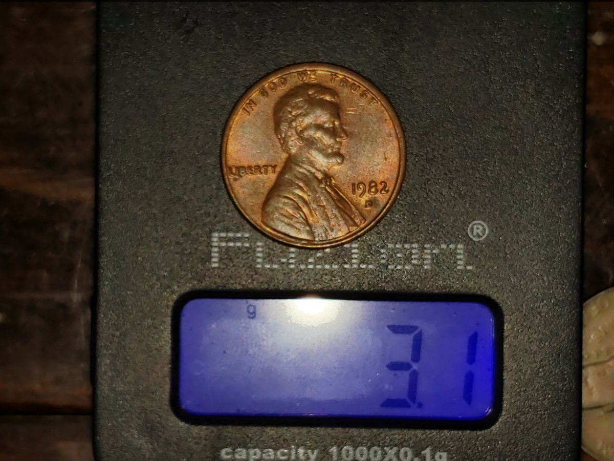 Help-Identifying-1982-D-Small-Date-Copper-Pennies
