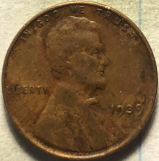 1939-Lincoln-Wheat-Cent-Button-On-Lincoln's-Lapel?