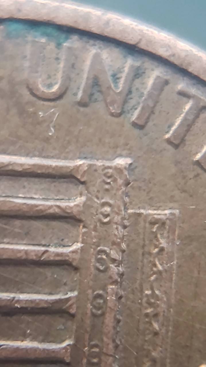 1993-Penny-Multi-Struck-Coin-With-Lots-Of-Die-Chips-And-Die-Crack?