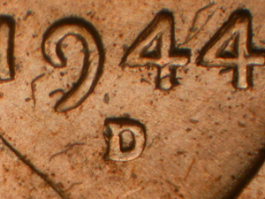 1944-D/S-OMM002-LWC---Am-I-Seeing-This-Right?