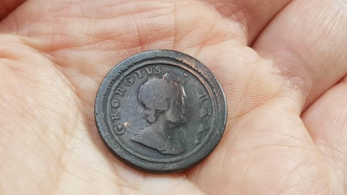 Help-Needed-To-Identify-This-Farthing
