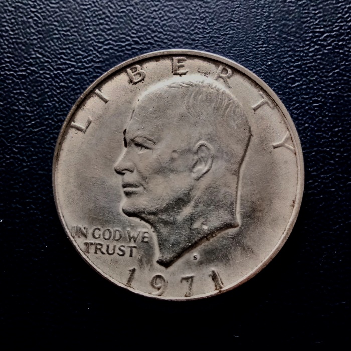 1971-S-Ike-Dollar-Attracted-To-Magnet