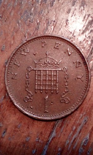 1977-England-New-Penny-Error