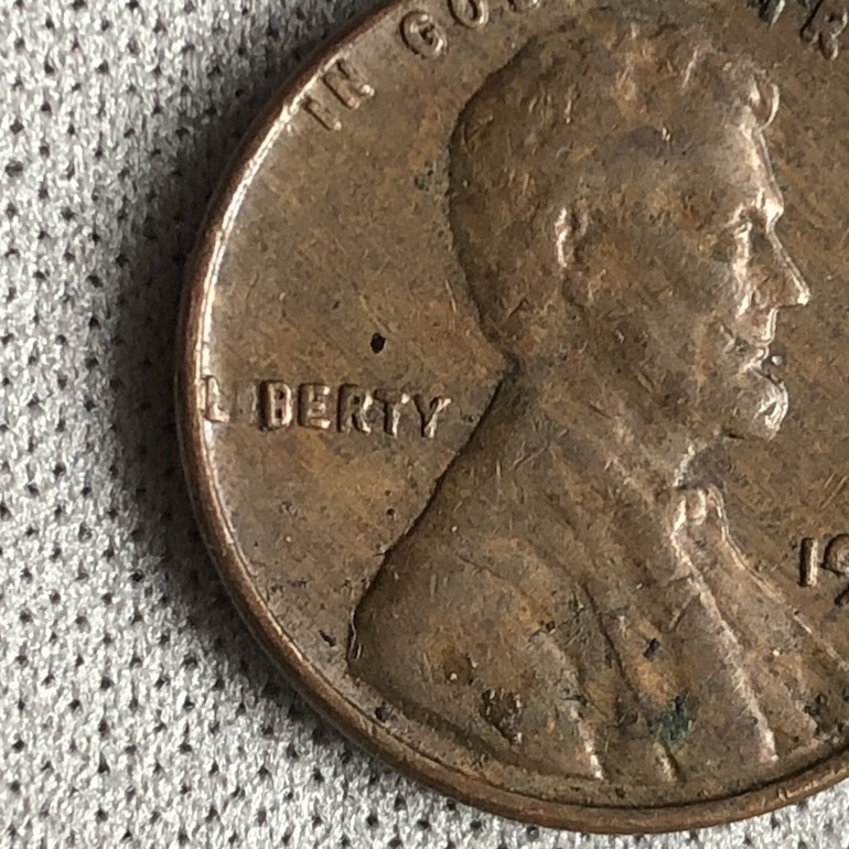 Lincoln-Penny.-Missing-Letters-?-1962-D