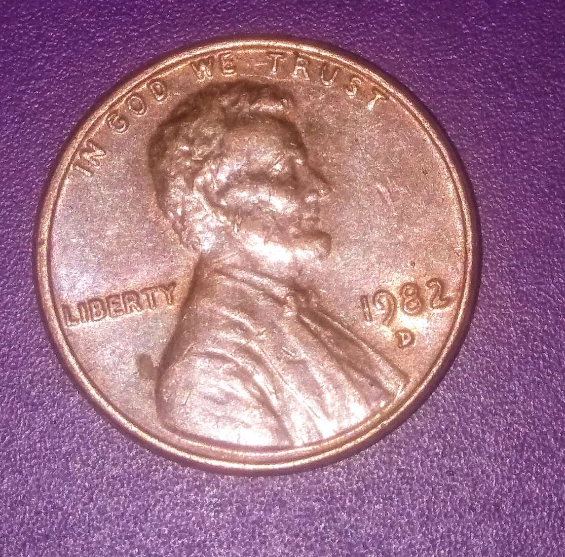 Five1982-Lincoln-Memorials-Weight-Is-3.1-But-Not-Small-Date