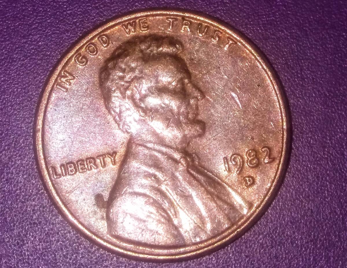 Five1982-Lincoln-Memorials-Weight-Is-3.1-But-Not-Small-Date