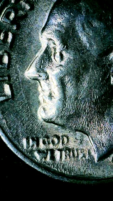 1982-P-Dime-For-Chip-In-Eye?
