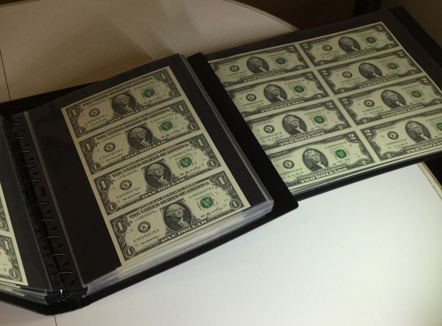 Whats-The-Best-Way-To-Store-Graded-Notes.