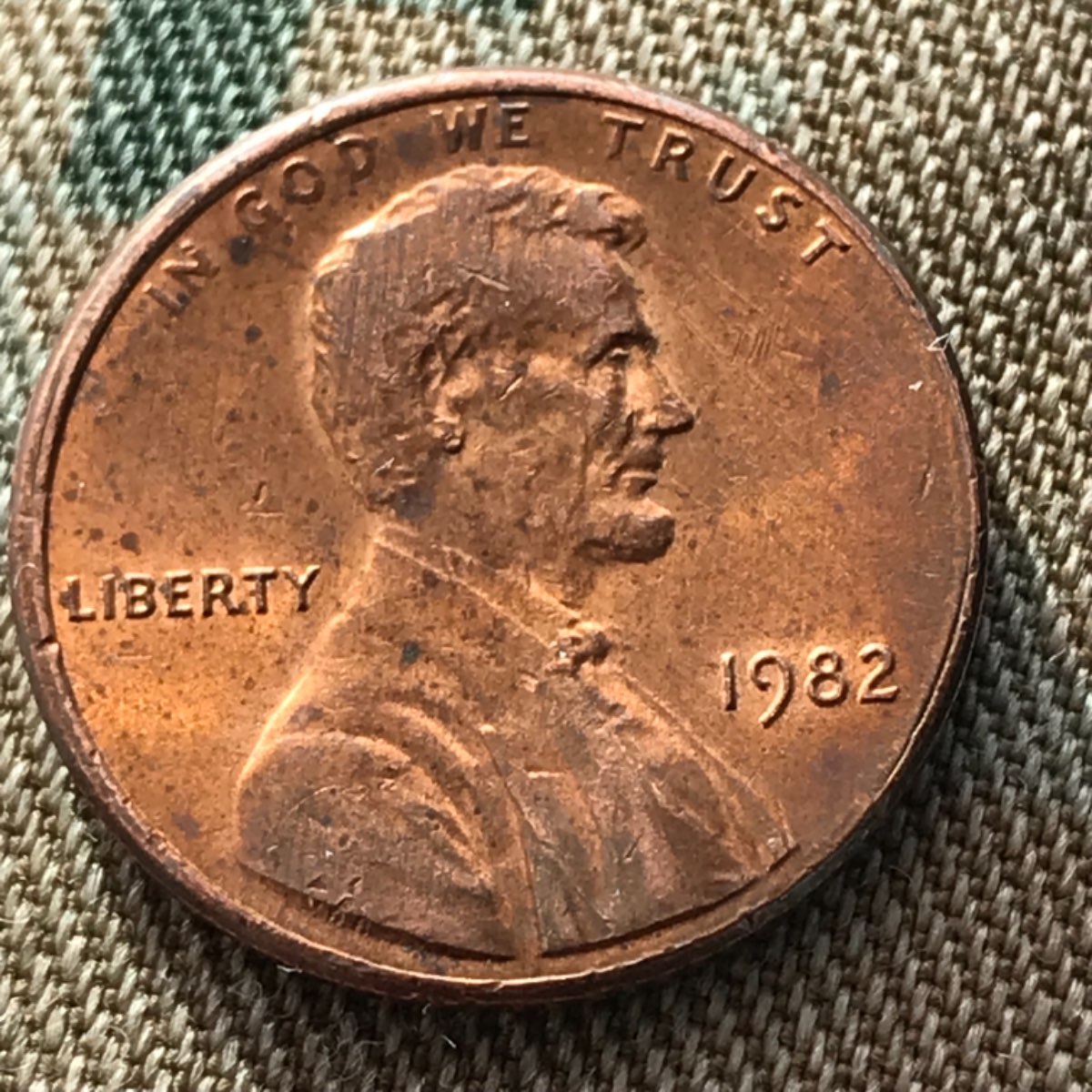To-Keep-Or-Not-To-Keep,-1982-Small-Date-LMC
