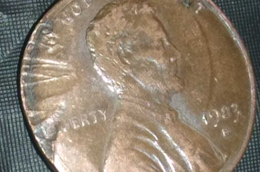 1983-Mis-Stamped-Lincoln-Cent-Or-Post-Mint-Damage