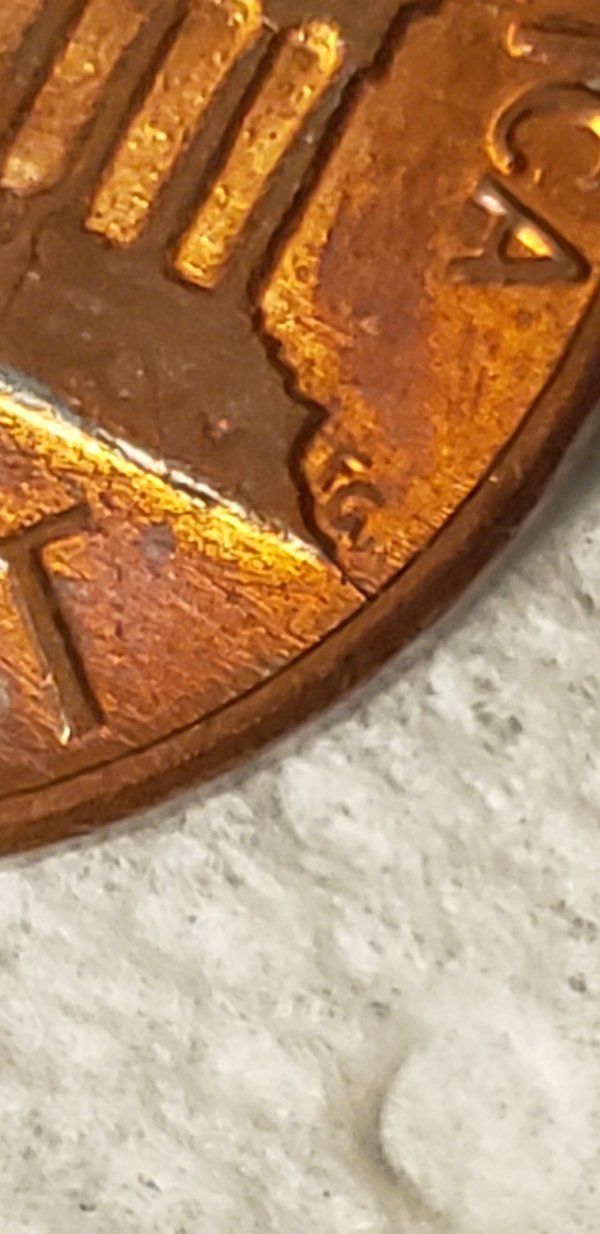 These-Are-Die-Cracks-Right?-1983-Lincoln-Cent