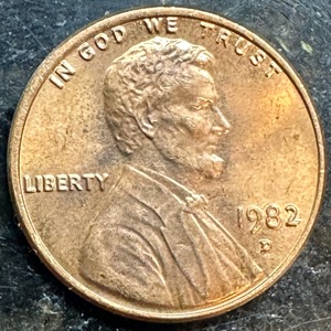 1982-D-Lg-Date-Copper-Penny-DDO?