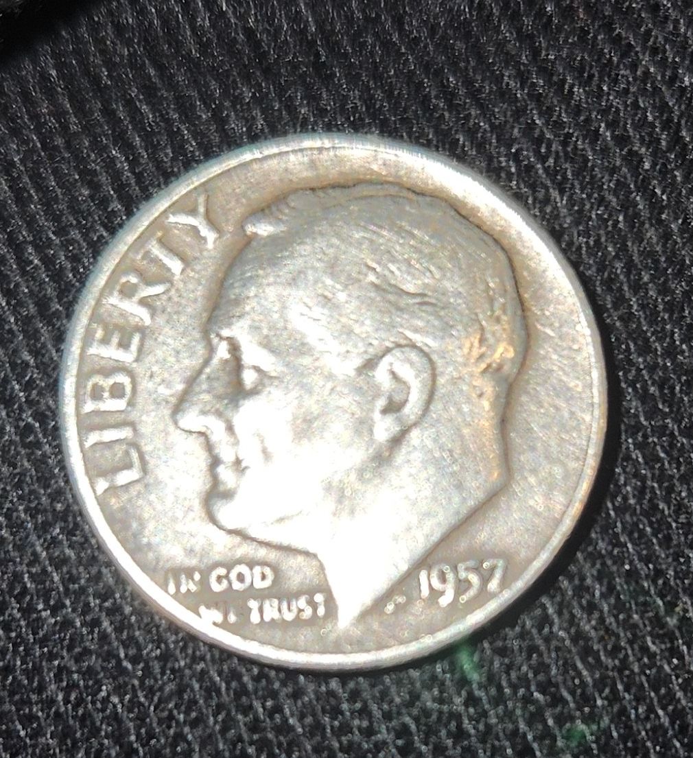 1957-Obverse-Dime-With-A-Lincoln--Memorial-On-Reverse