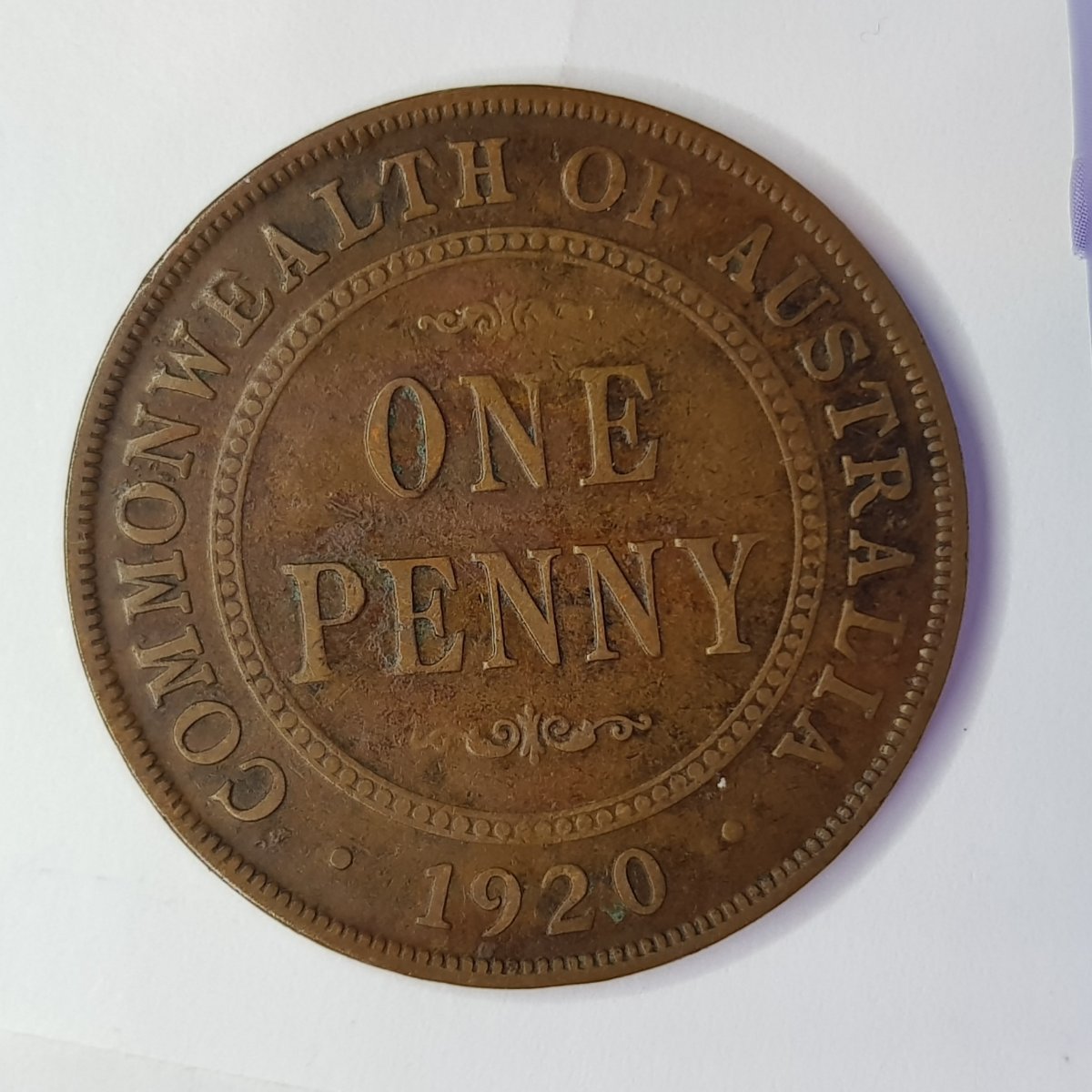 1920-No-Dot-English/London,-Does-It-Exist?