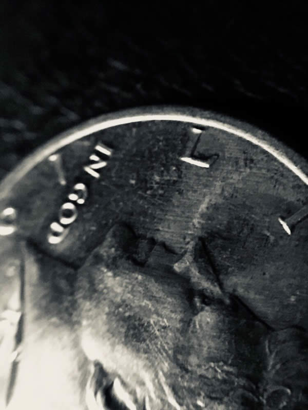 1971-D-Kennedy-Half-Dollar.-I�m-Seeing-A-Shadowy-Image?!