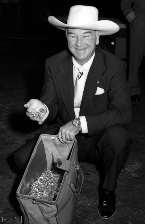 Associated-Press-News-Article-On-US-Defense-Department-Chiefs-And-Handout-C