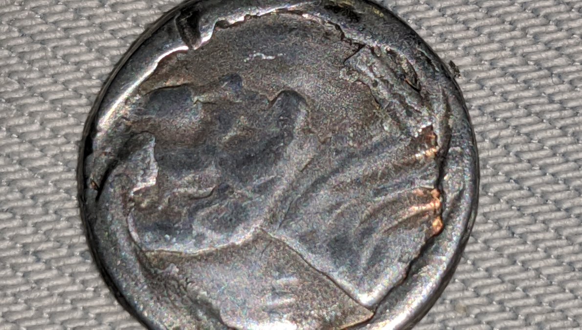 Hello-I-Need-Help-On-Identifying-This-Coin?