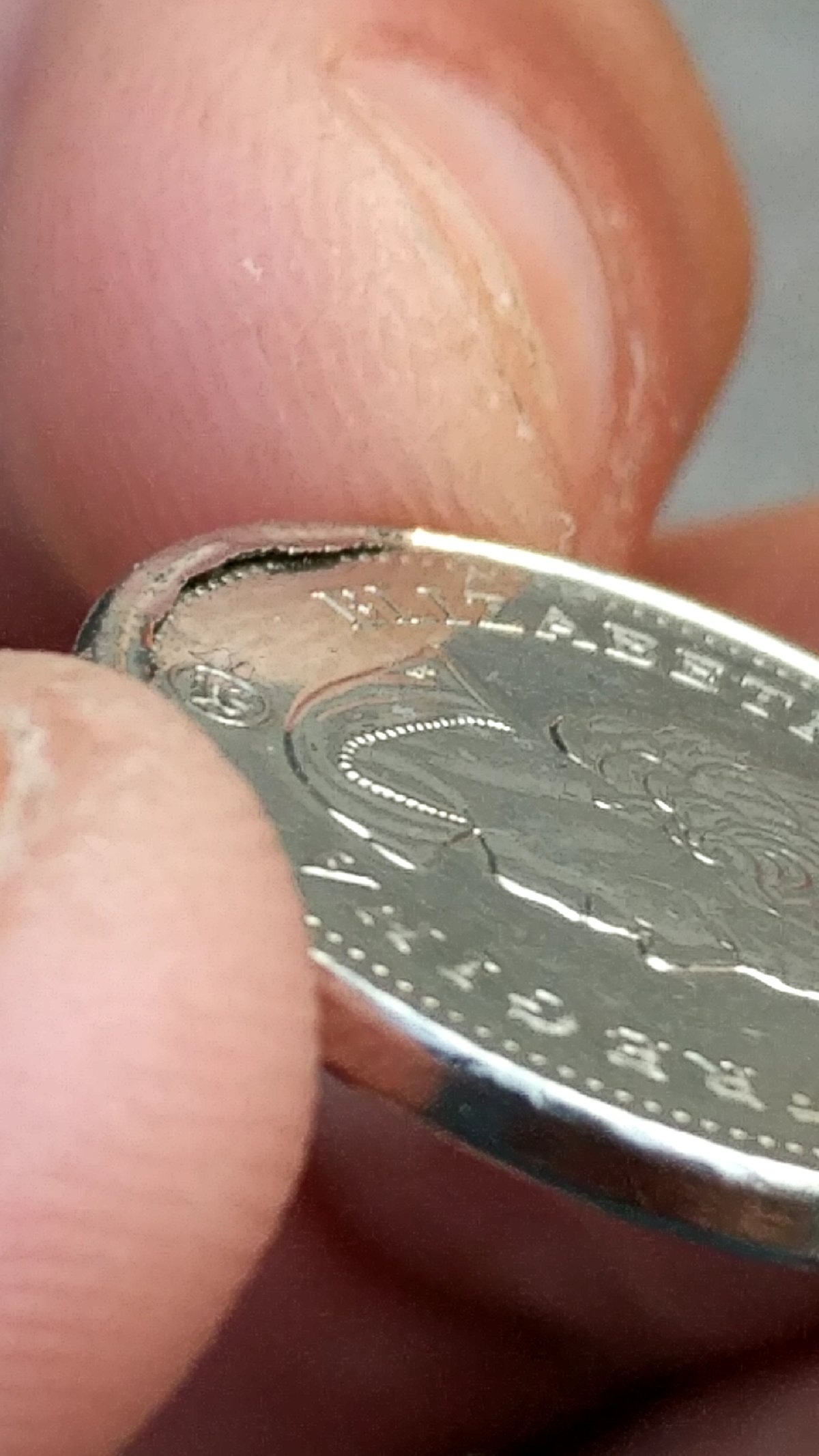 2018-Nickel,-Huge-Die-Chip-On-Rim?