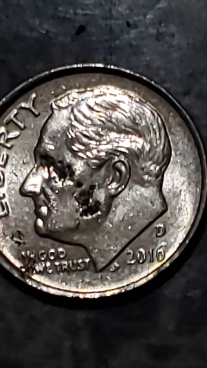 2016-D-Dime---Yellow-Tone-With-Black-Reverse.-Obverse-Lines-Up-With-Reverse.-Beautiful-CO