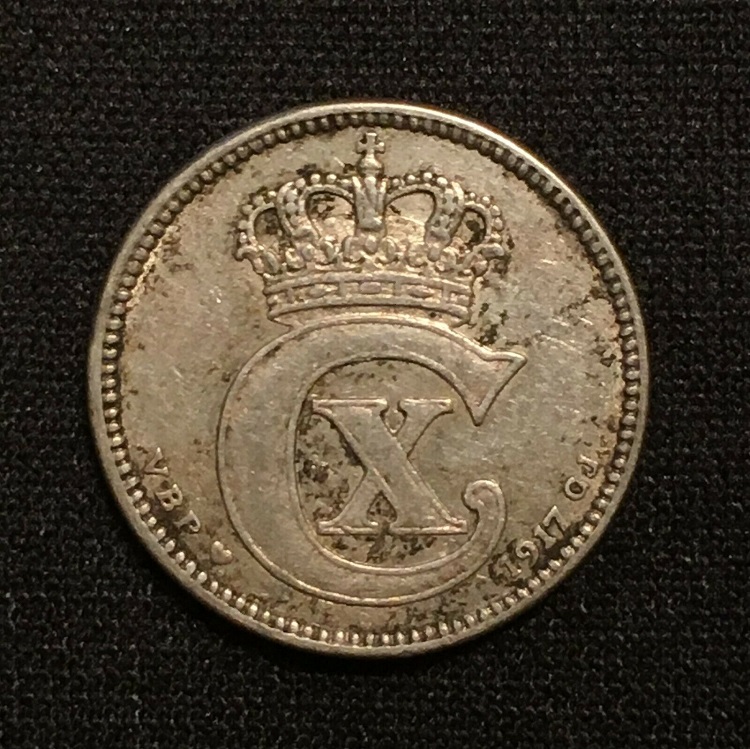 Post-Your-Coins-With-Coats-Of-Arms,-Shields,-Crests,-Crowns,--Etc.