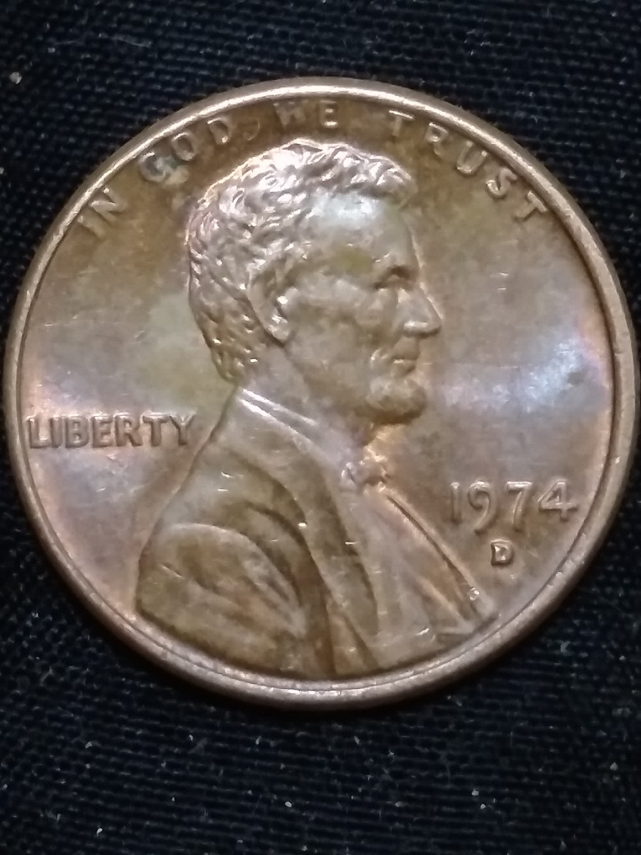 Weird-Looking-1974-D-Penny-With-Stranger-Reverse