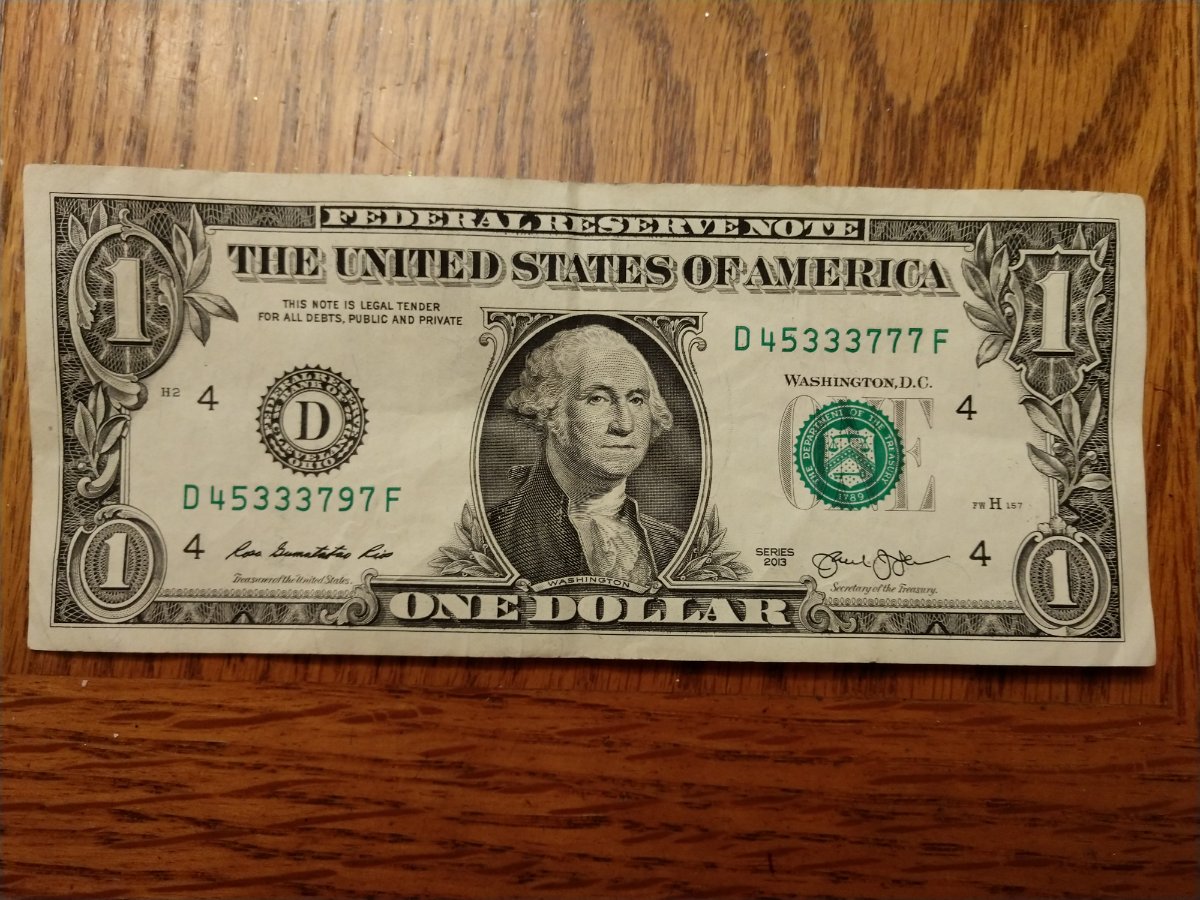 2013-D-One-Dollar-Note-With-Mismatched-Serial-Numbers