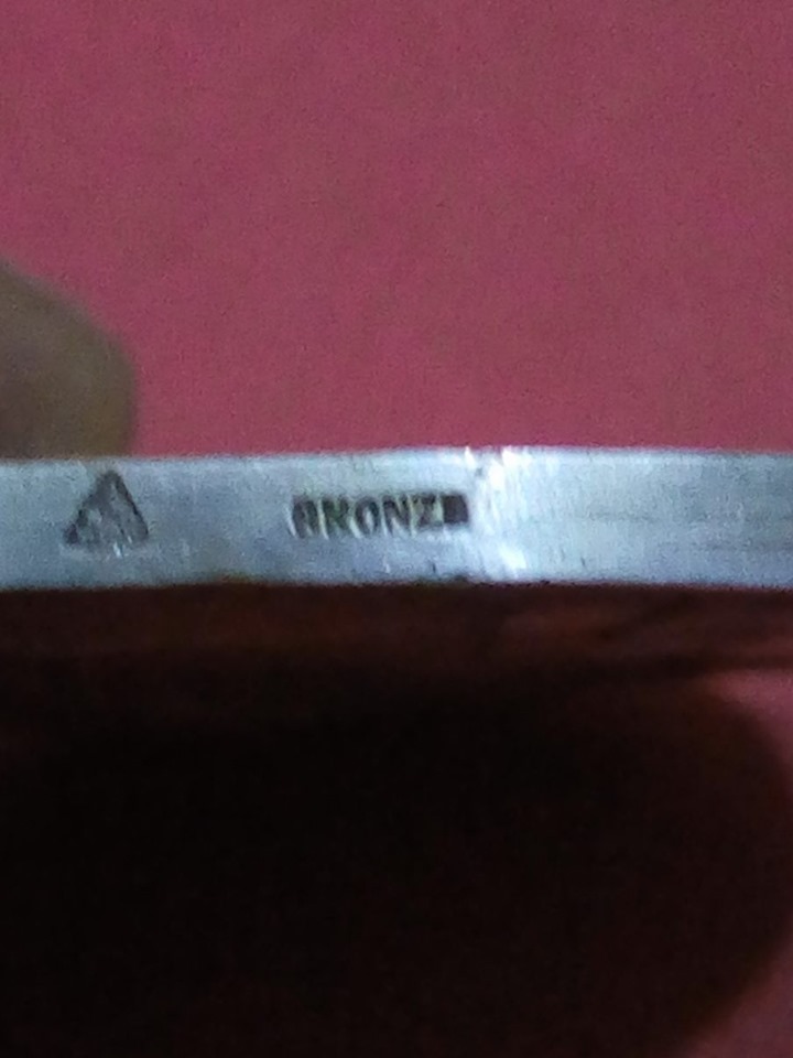 Would-You-Please-Help-On-Identifying-The-Medal