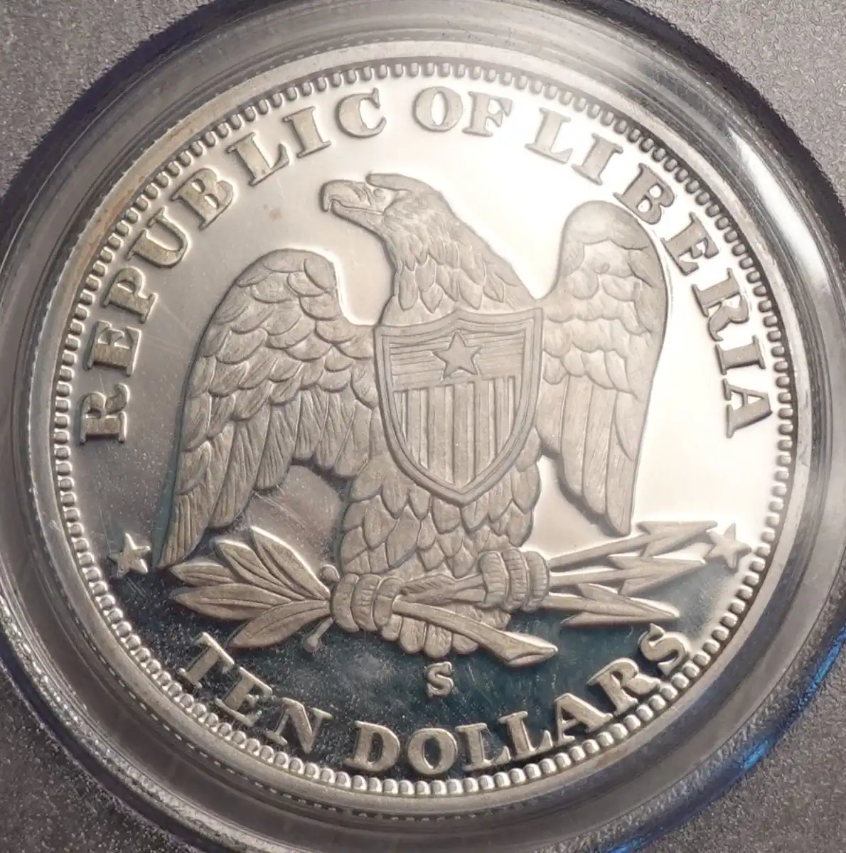 Seated-Liberty-Liberian-$10-Bullion-Coin?