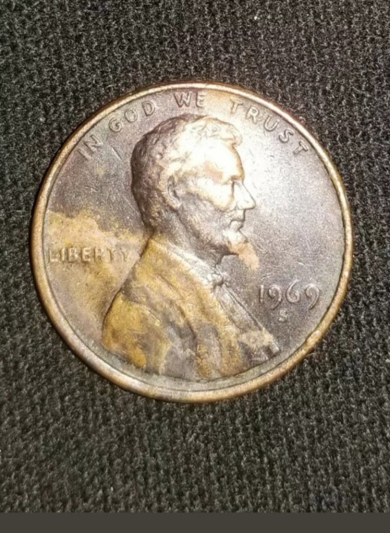 1969-S-Lincoln-Cent.do-U-See-Any-Error-Or-Is-Normal-To-Be-Like-This.