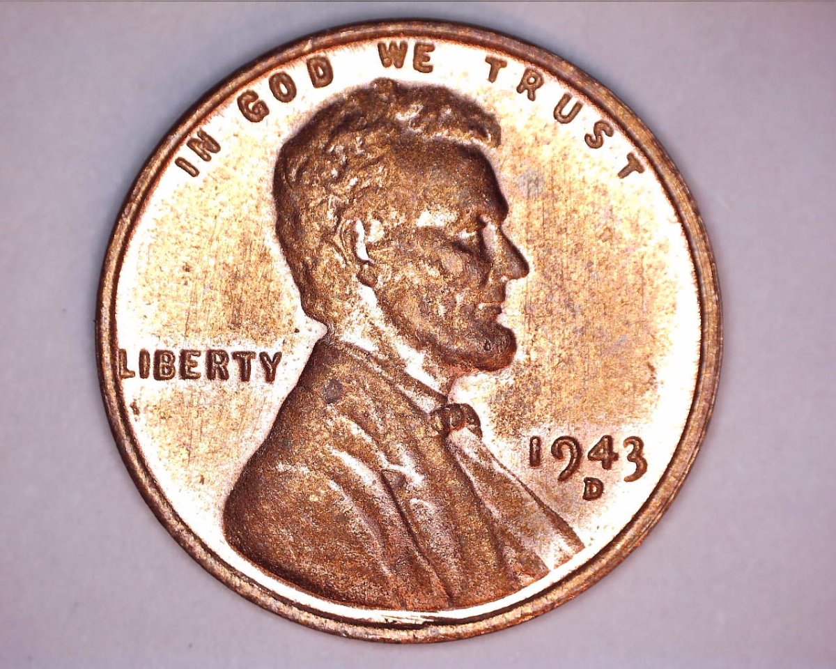Strange-Non-Steel-1943-Cent-And-Another-Strange-1945-One-Cent-Coin