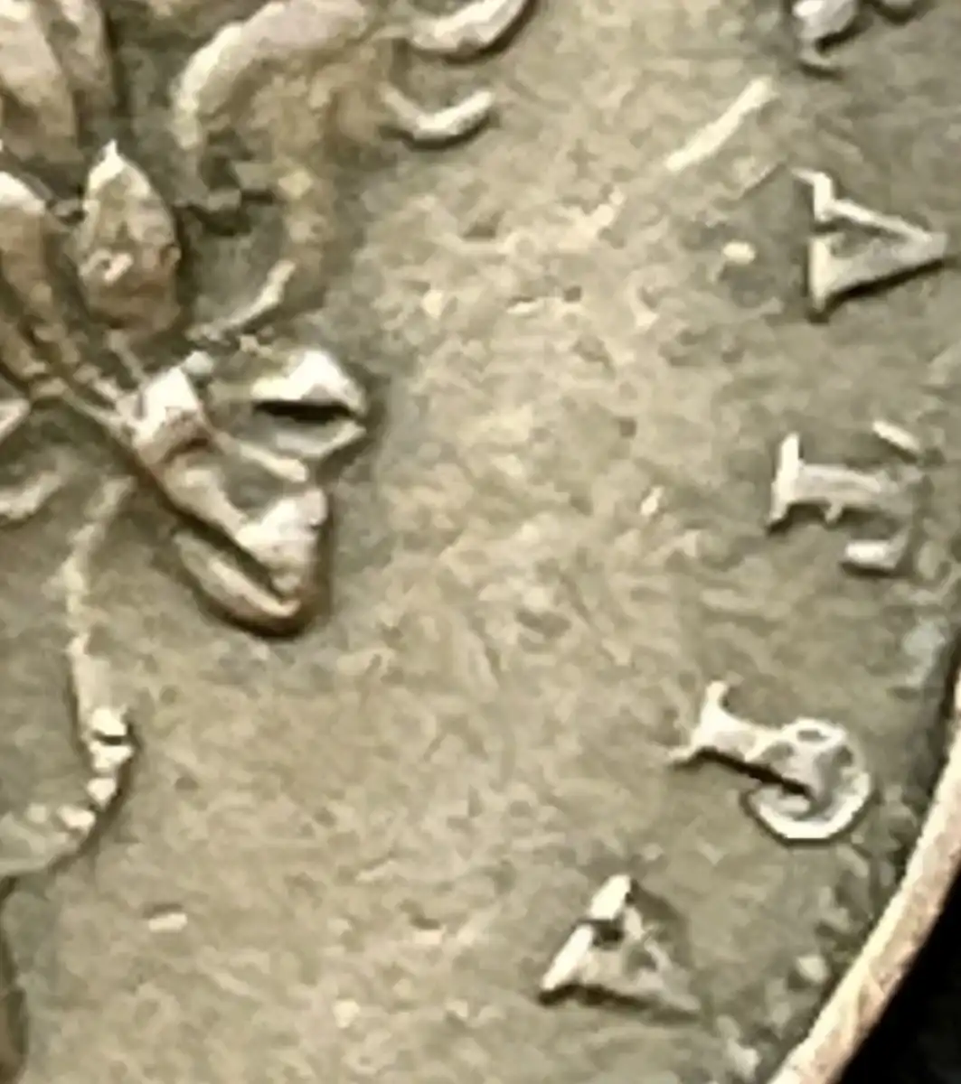 1826-King-George-Farthing-With-Mysterious-Crop-Circle-On-I