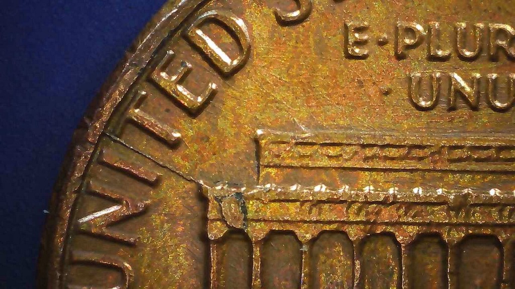 1983-P-Interesting-Die-Crack