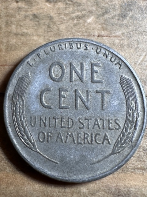 1943-Steel-Cent,-Extra-Cud?