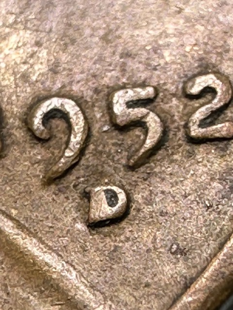 1952-D-Lincoln-Cent--Die-Chip-
