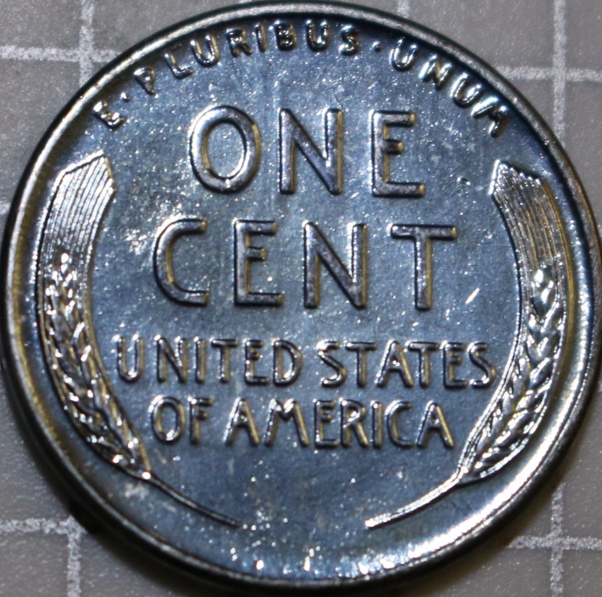 1943-Lincoln-Steel-Cent-Error-On-Bottom?