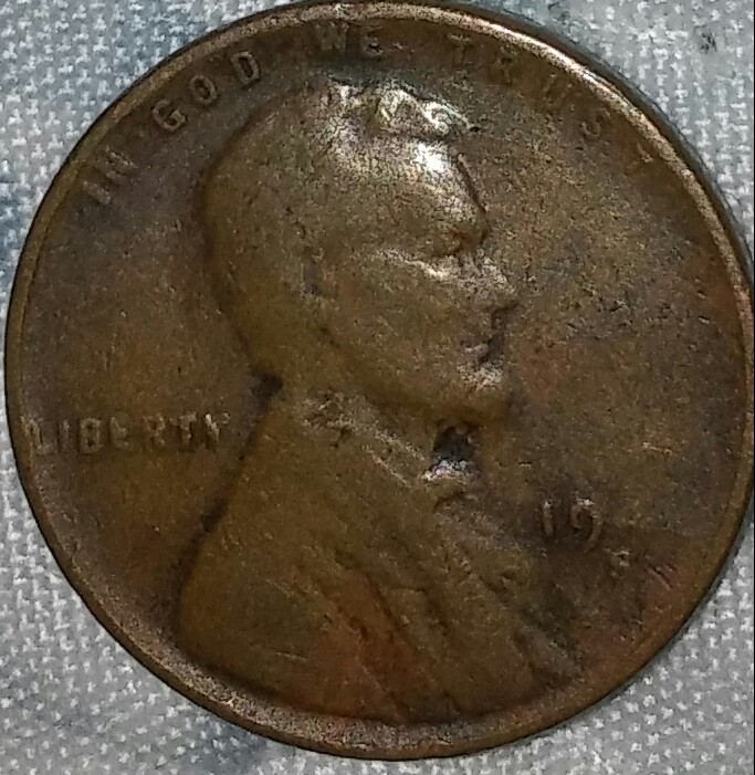 1946-S-Penny-Do-You-See-A-Face-On-The-Back?