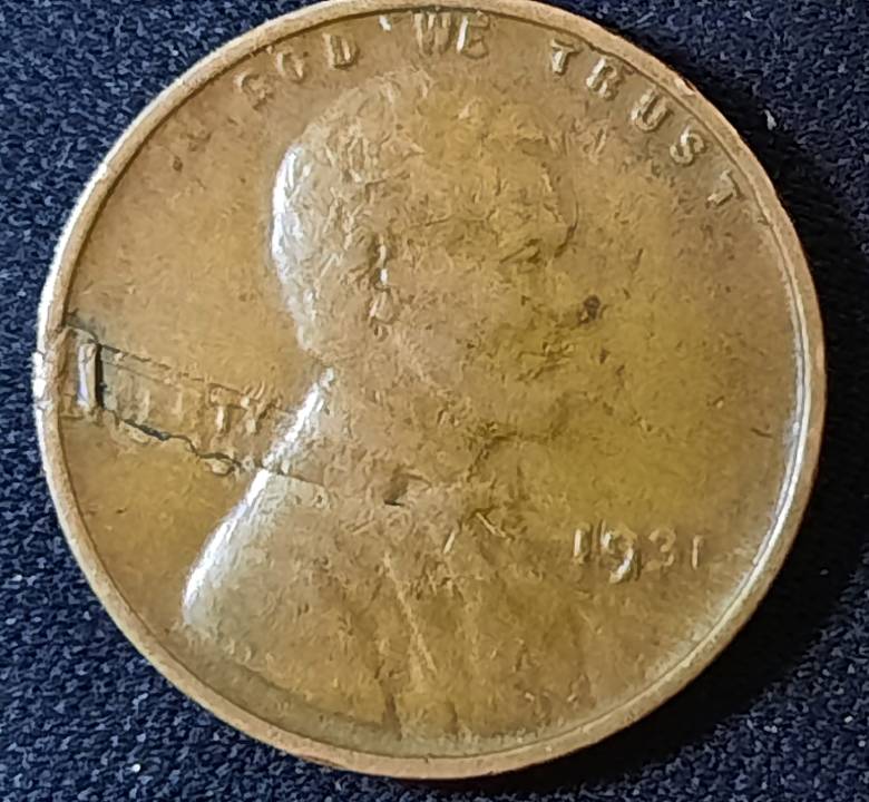 Strange-Coin!1931-Wheat-Cent-Pre-Or-Most-Mint-Damage?
