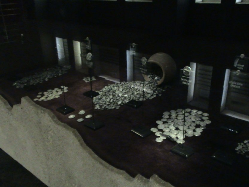 A-Compendium-Of-Numismatic-Displays-In-Museums-Around-The-World-Evergreen