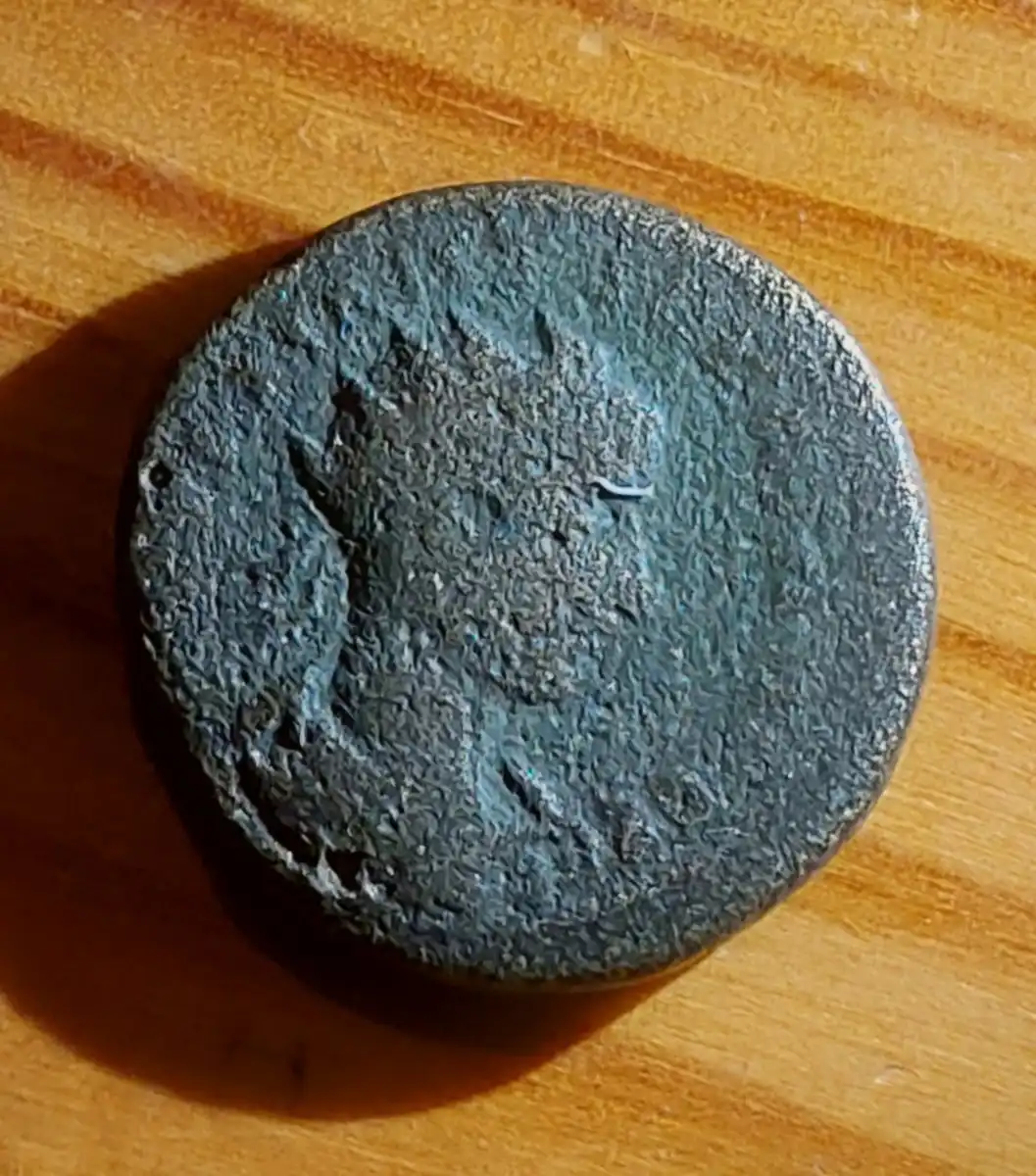 ID-Help-With-This-Provincial-Roman-Coi