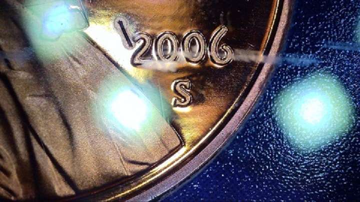 2006-S-Clad-Shows-An-Embedded-Object.-Is-It-A-Strikethrough?