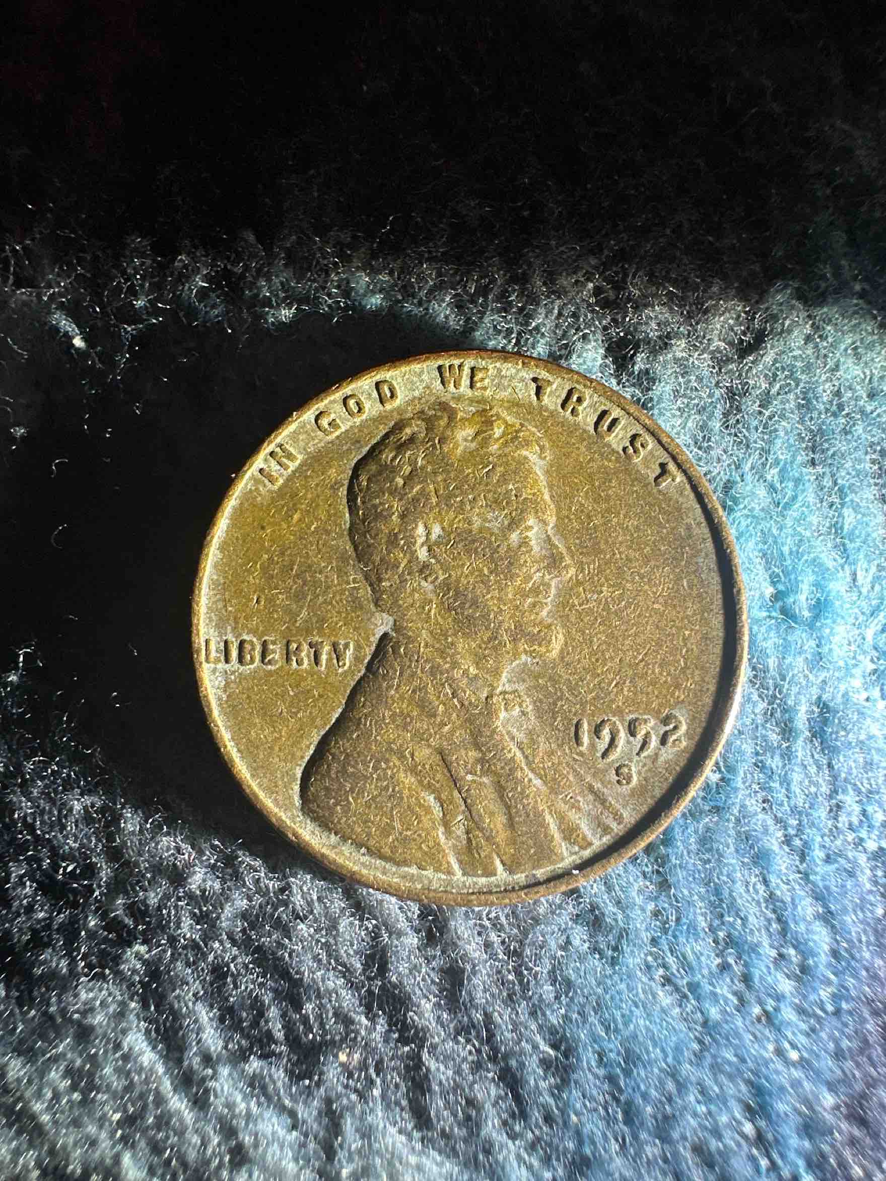 1952-Wheat-Penny---Possible-Minting-Error-But-I'm-Just-Not-Sure!-Please-Help!
