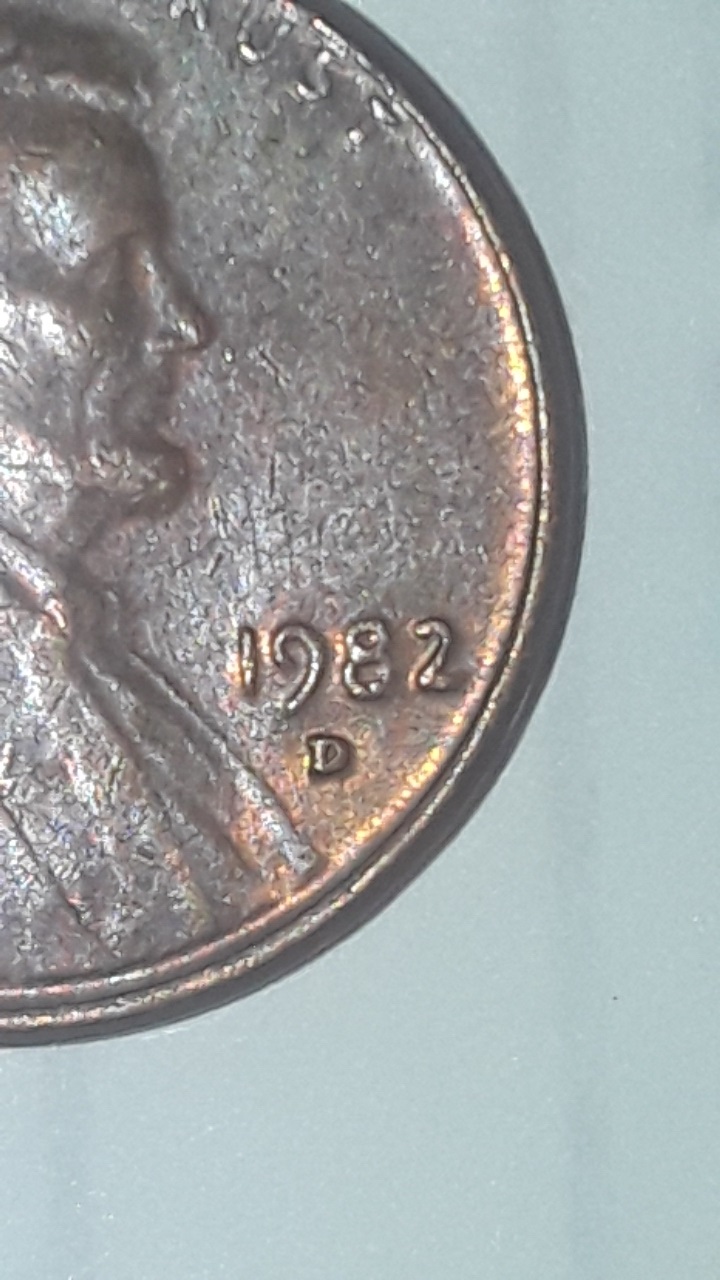 1982-D-Copper-Penny-Smaller-8?