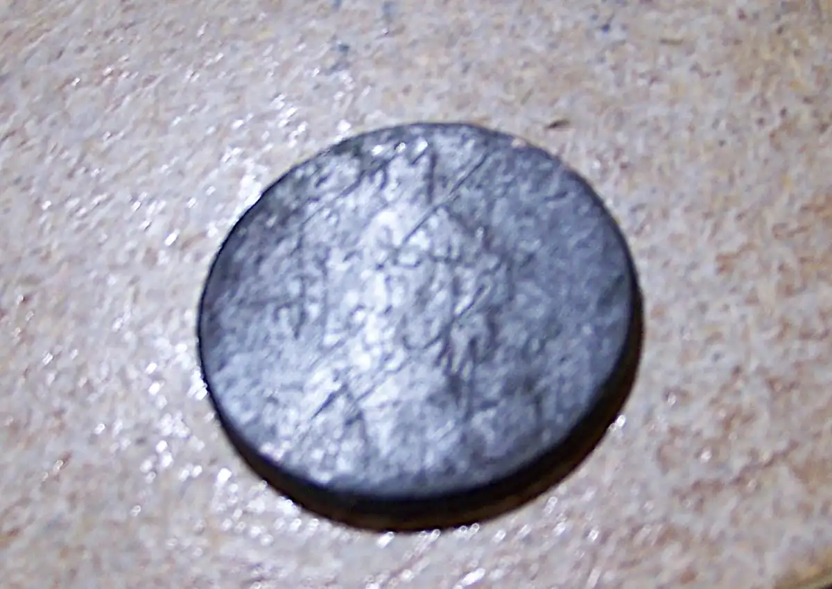 Older-Copper-With-Very-Little-Detail