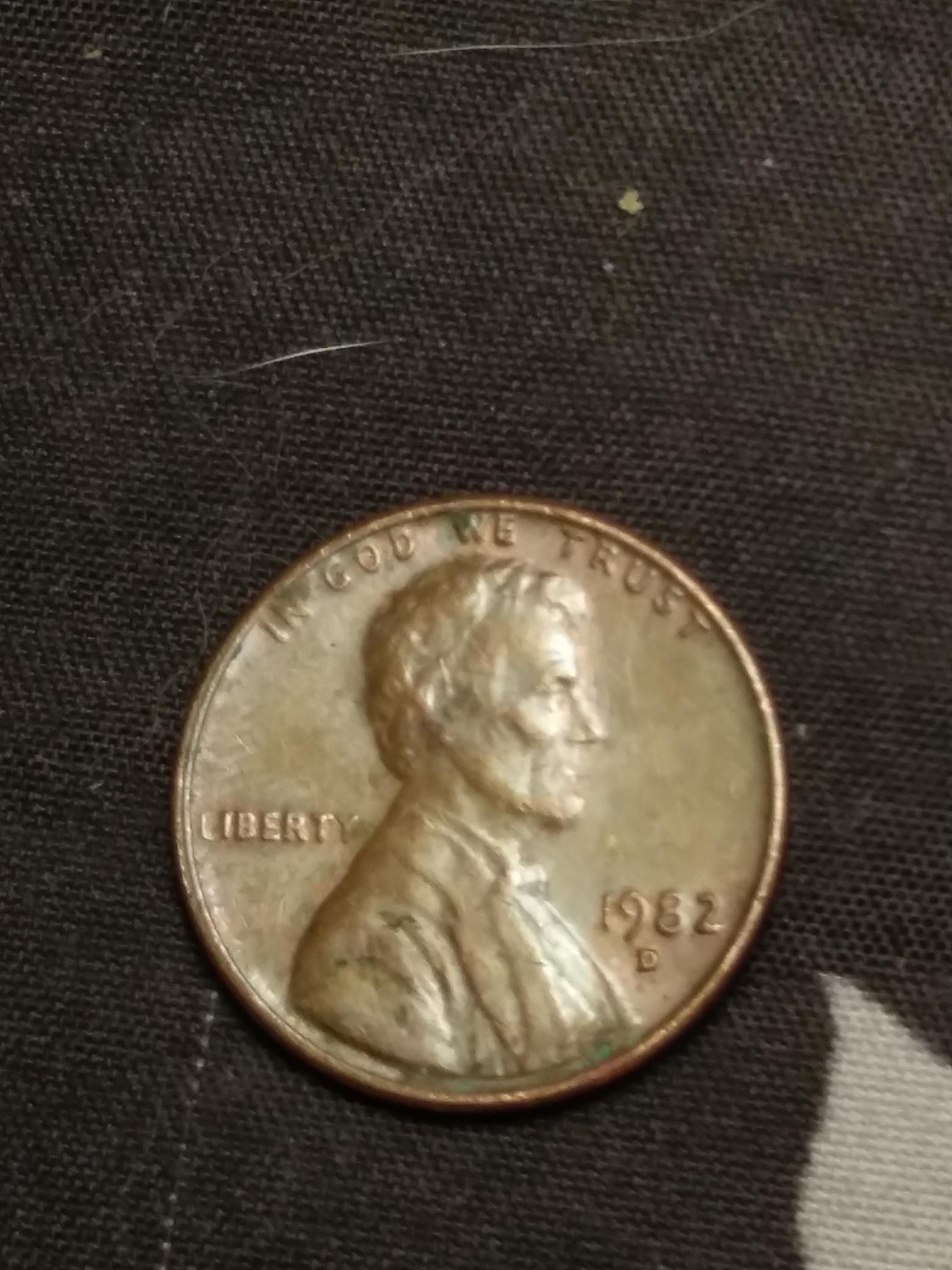 1982-D-LMC-Is-This-A-Small-Date-Or-Large?